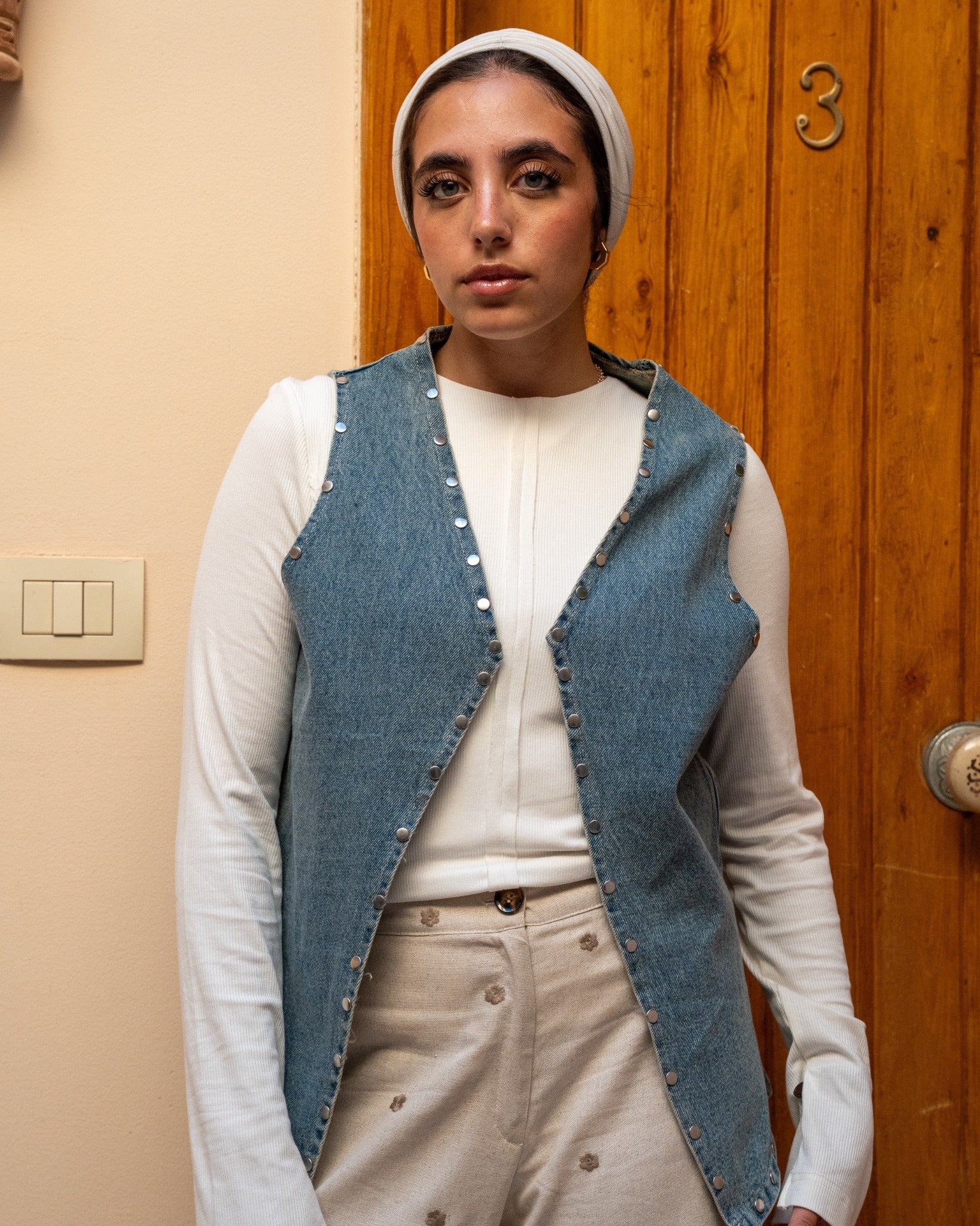 Alloy Denim Vest in Mid Wash